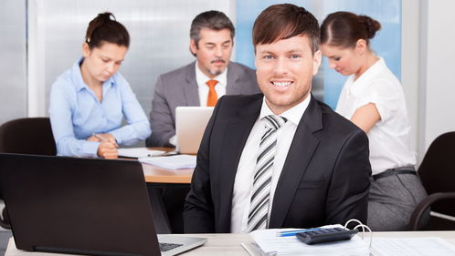 朋友與親戚，誰更值得信賴？——從企業營銷策劃視角看人際信任