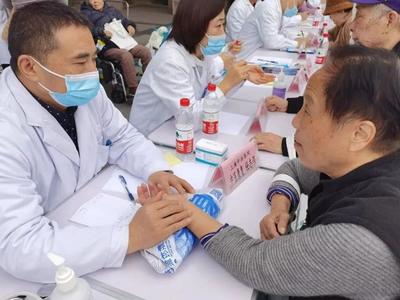 暖心!寶山這里開展康復(fù)健康咨詢活動